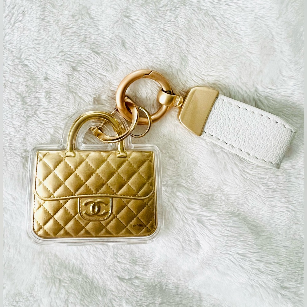 CC Gold Quilted Bag Keychain 💛 - Picture 4 of 4